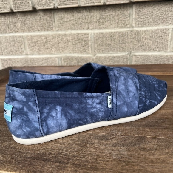 TOMS Alpargata Blue Tie-Dye Canvas Loafers Size 7.5 - Picture 5 of 10